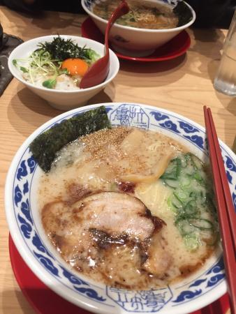 九州ラーメン 亀王本店